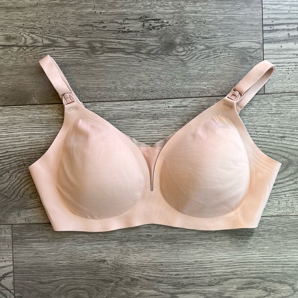 Momcozy Women’s Breastfeeding Nursing Bra Lightweight Stretchy Nude Beige Medium